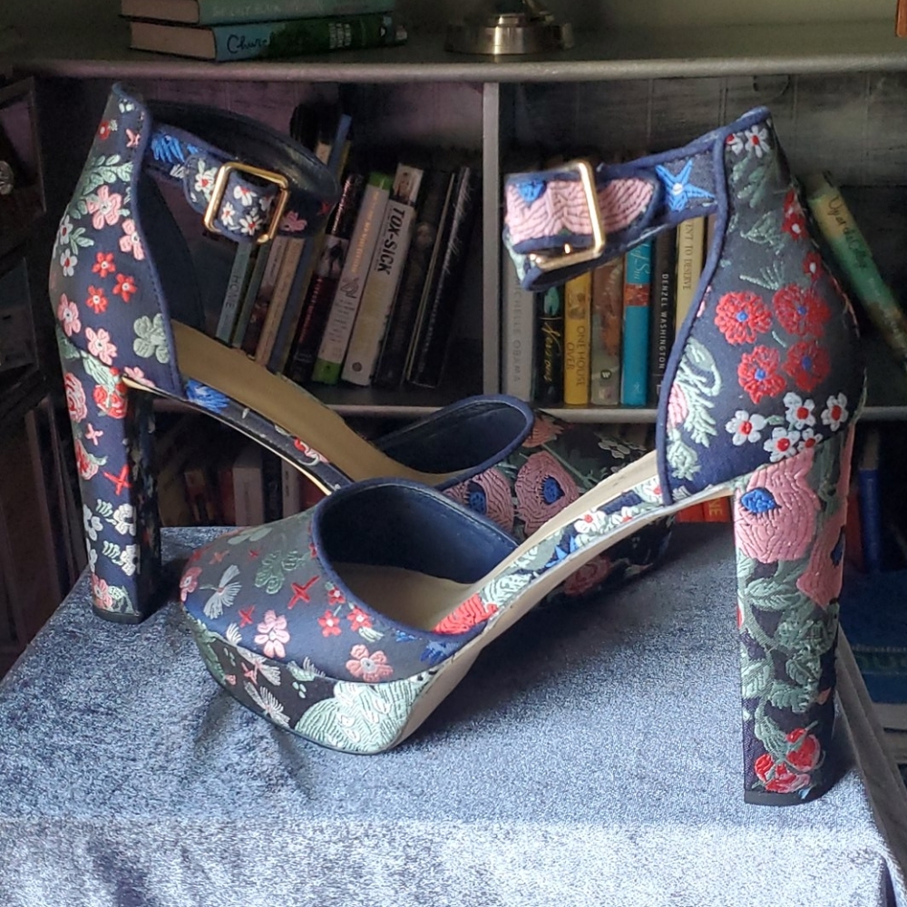 Shoe Dazzle Platforms